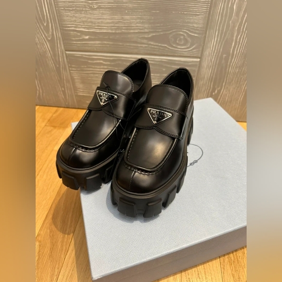 Prada Monolith leather Loafers - Picture 1 of 8